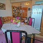Eliza Apartment *